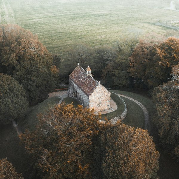 Comment la pratique de la méditation zen peut-elle améliorer la clarté mentale?